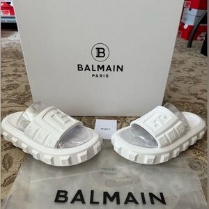 BNWT Balmain Ari Slides!